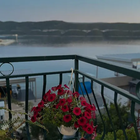 Solmare * Neum